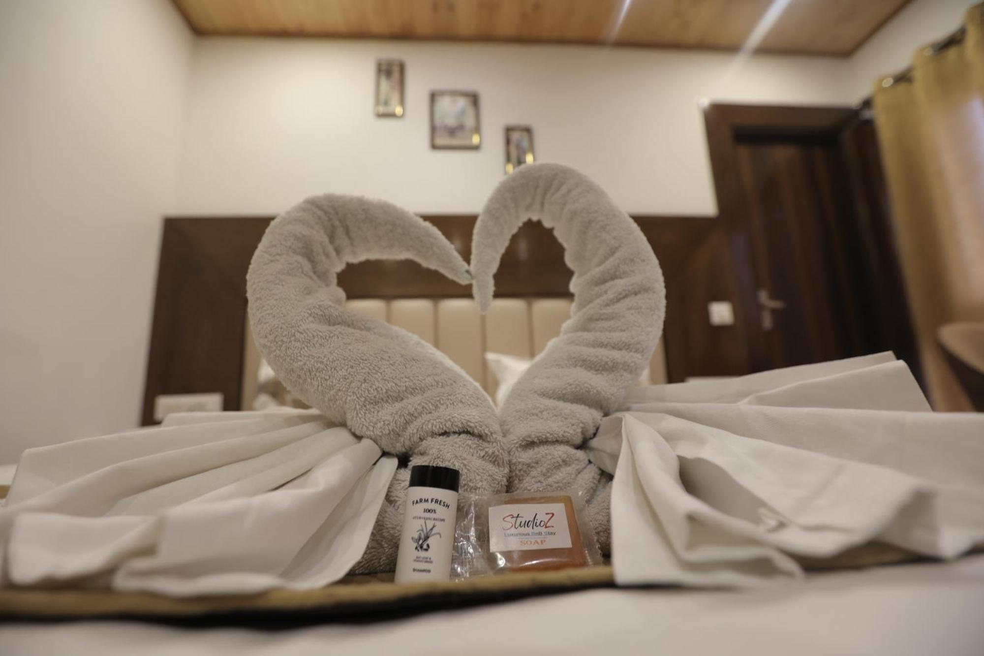 Studioz Paradise Hills Mussoorie Ngoại thất bức ảnh