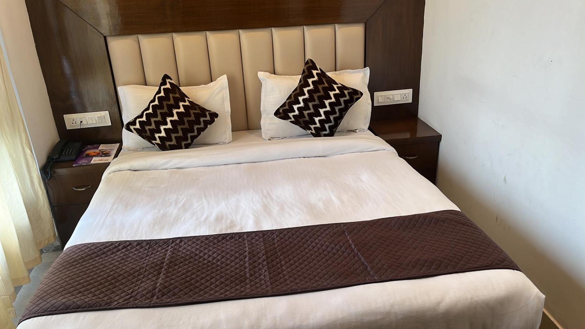 Studioz Paradise Hills Mussoorie Ngoại thất bức ảnh